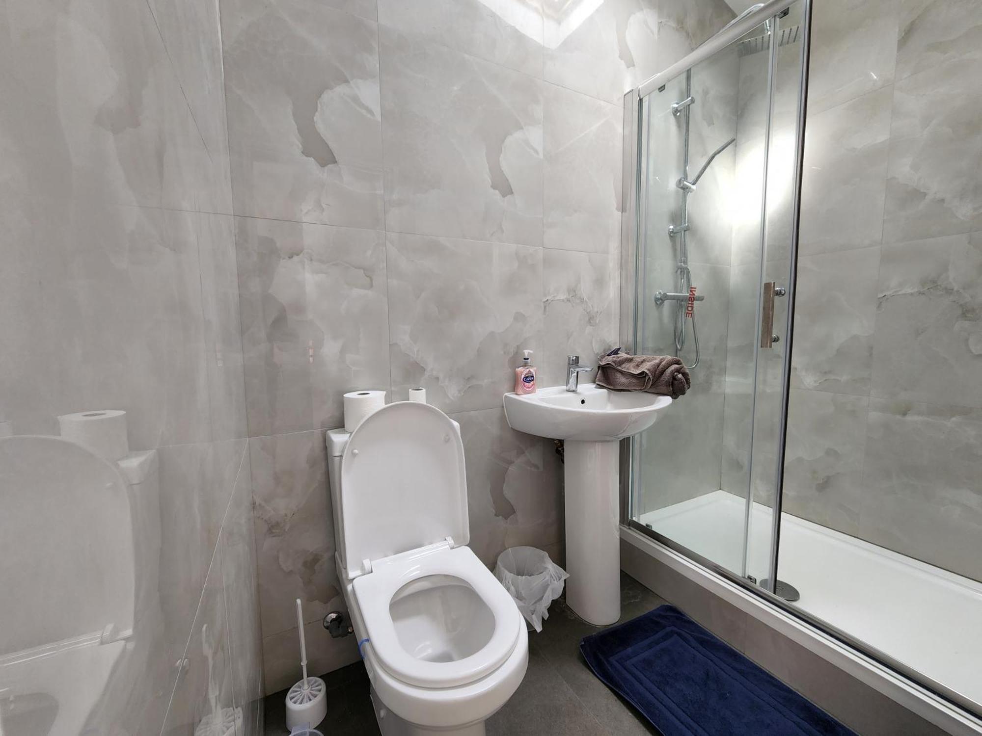 Ilford Towncentre Large Studio Extérieur photo